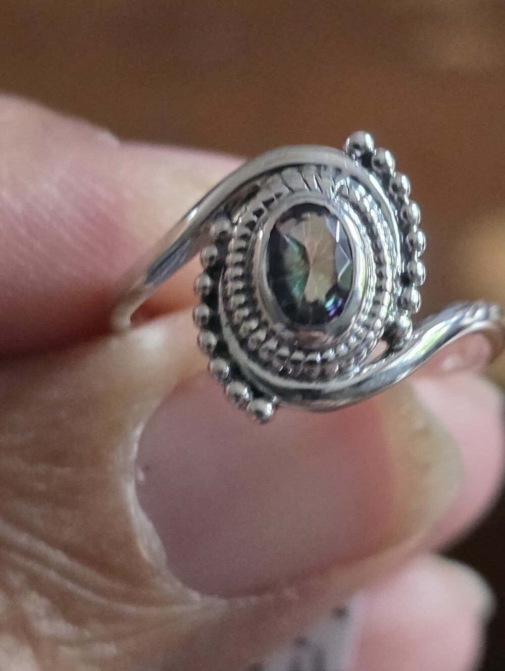 Mystic Topaz Silver Swirl Ring - Unbranded